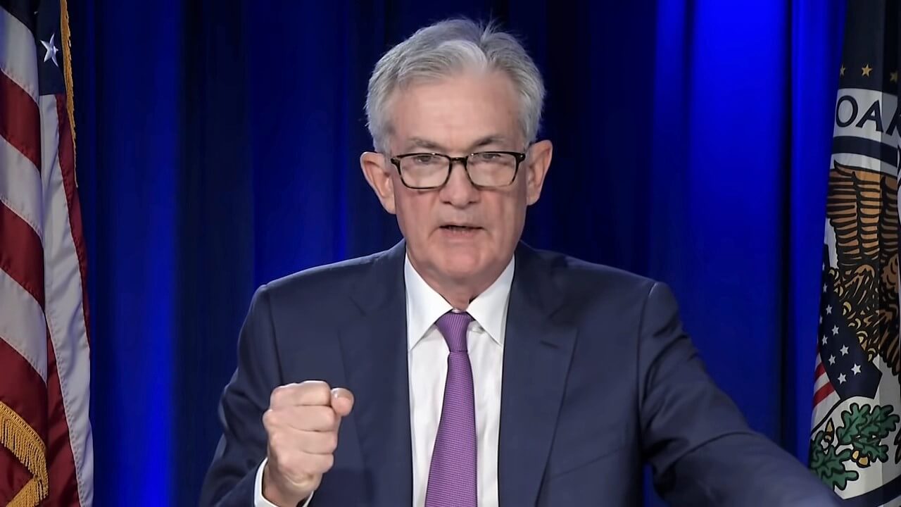 Биткойн и Ethereum подскакивают, ФРС: «Процентные ставки пока останутся неизменными»